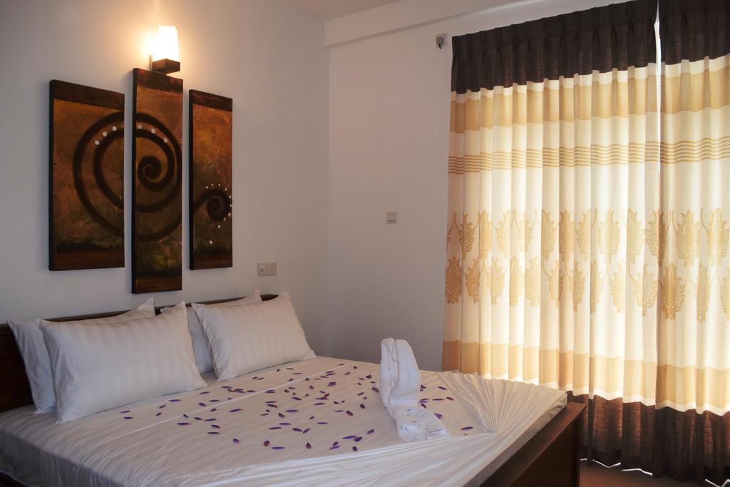 Vista Liyya Residence Канди Экстерьер фото