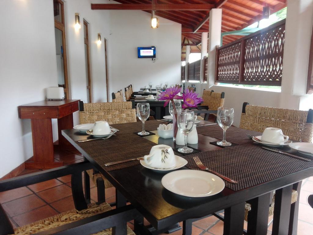Vista Liyya Residence Канди Экстерьер фото