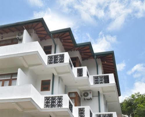 Vista Liyya Residence Канди Экстерьер фото