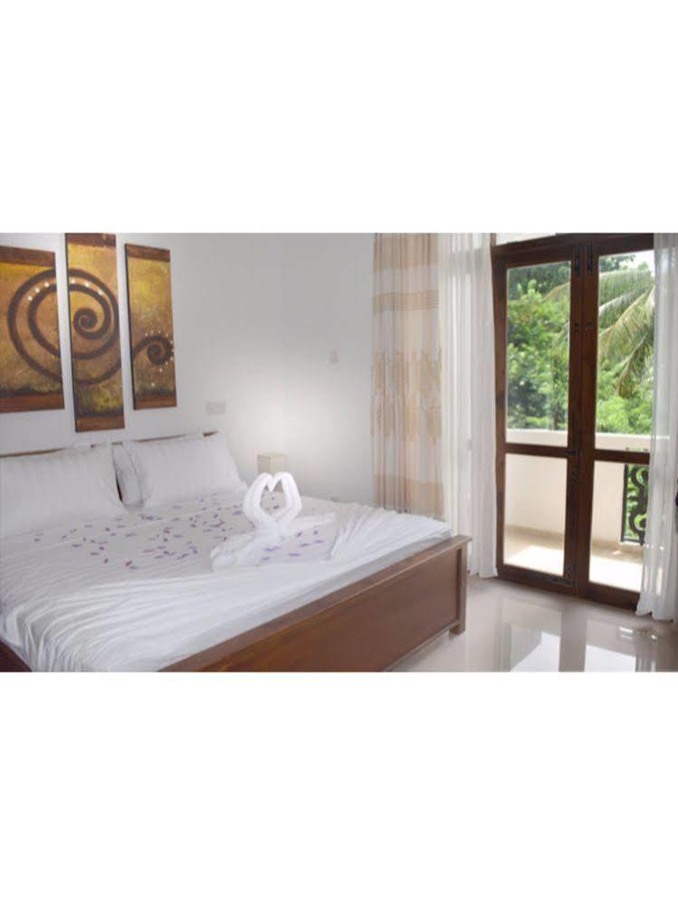 Vista Liyya Residence Канди Экстерьер фото